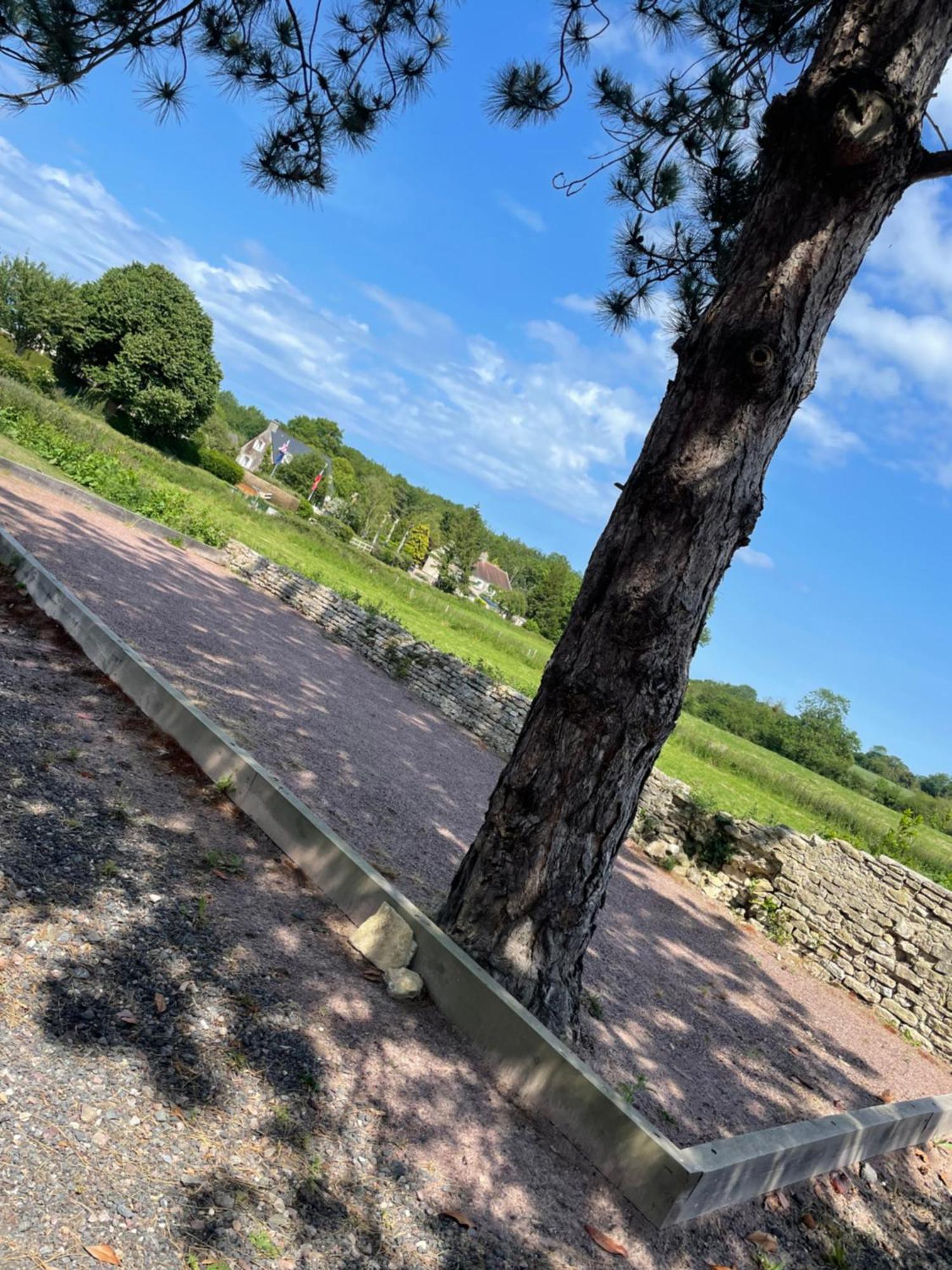Le Domaine De La Gentilhommiere Situee Entre Bayeux Et Arromanches Les Bains Hébergement de vacances Manvieux